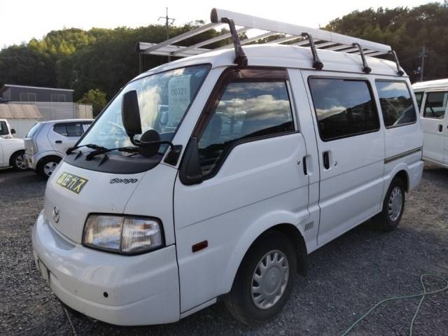 721 MAZDA BONGO VAN SLP2V 2016 г. (LUM Kobe Nyusatsu)